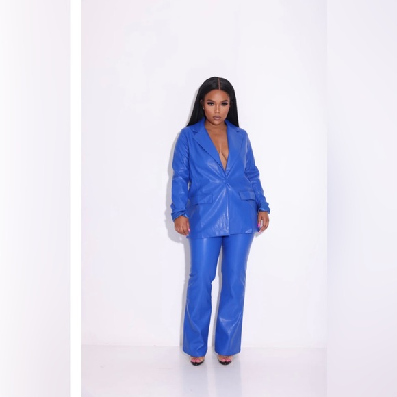 Blazer Set - Picture 2 of 4